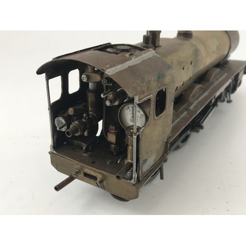 667 - PARTLY BUILT LIVE STEAM 4-6-0 POSSIBLE KING OR CASTLE CLASS LOCOMOTIVE IN BRASS FOR SPARES OR REPAIR... 