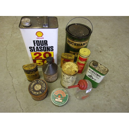 18 - COLLECTION OF ASSORTED OIL CANS TINS AND ACCESSORIES COMPRISING SHELL FOUR SEASONS 2050 WATT ROMAC T... 