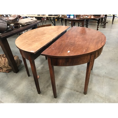 459 - 2 D END TABLES