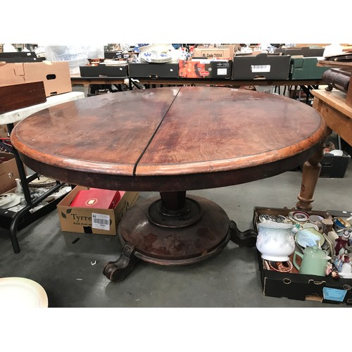 471 - WILLIAM IV ROUND TOP TABLE ON OCTAGONAL PEDESTAL