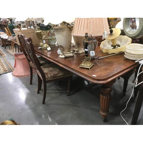 473 - IMPRESSIVE VICTORIAN MAHOGANY WIND OUT DINING TABLE ON FLUTED BALUSTER LEGS, 4 LEAVES, 2 LARGE, 2 SM... 