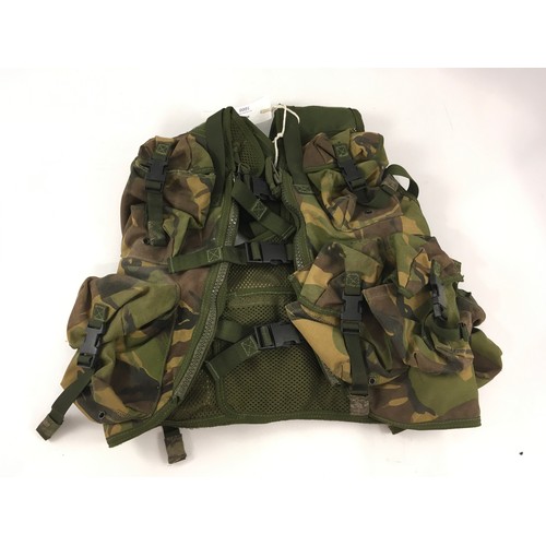 1666 - MODERN MILITARY BATTLE VEST