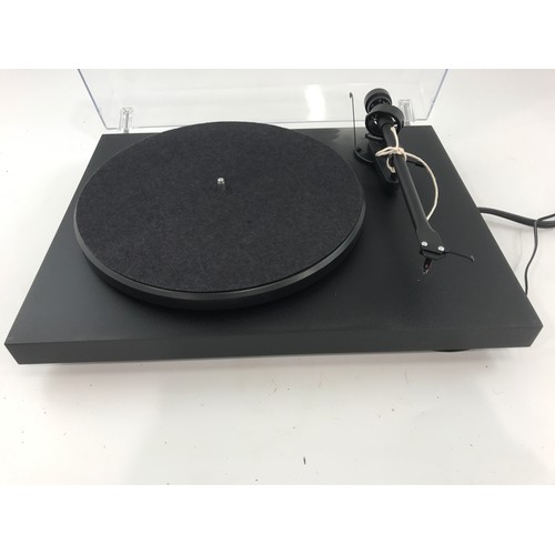 1559 - PRO-JECT RECORD TURNTABLE