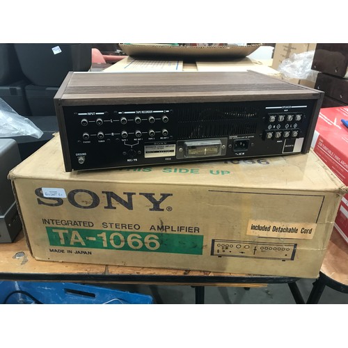 1586 - SONY INTEGRATED STEREO AMPLIFIER TA