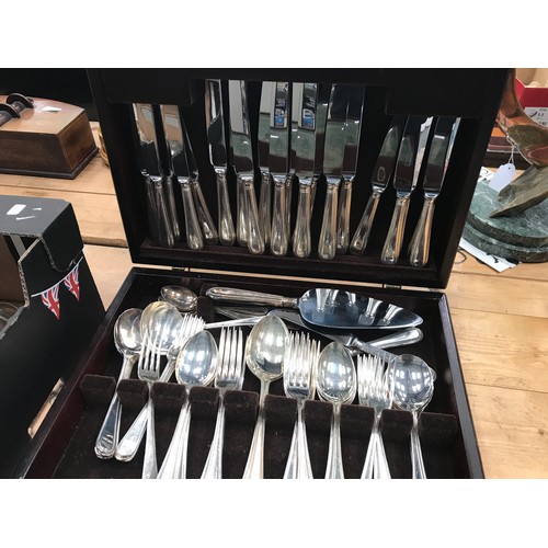 1880 - CANTEEN MAPPIN AND WEBB CUTLERY TOGETHER WITH FISH EATERS