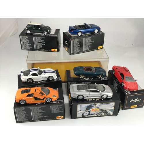 277 - MAISTO, 7 BOXED SPECIAL EDITION 1:24 SCALE CARS INCLUDING LAMBORGHINI MUREIELIGO, JAGUAR XK8, JAGUAR... 