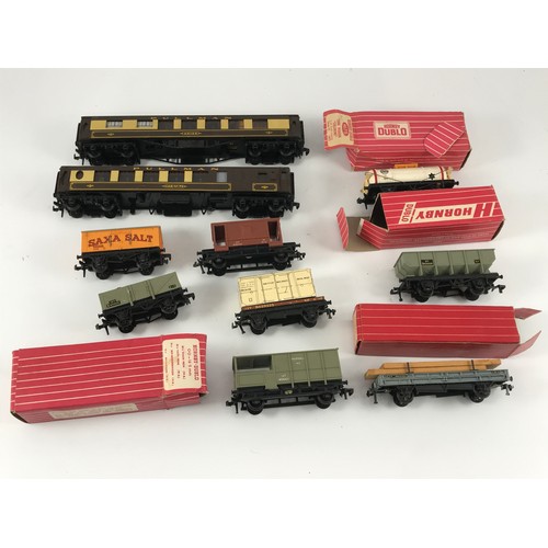 164 - HORNBY DUBLO 4 BOXED WAGONS BEING 4312 GOODS BRAKE VAN, WR BOLSTER WAGON, 4644 21 TON HOPPER WAGON P... 