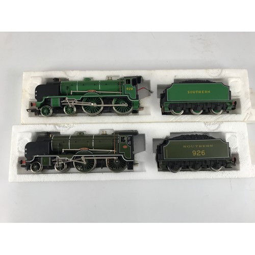 131 - HORNBY R683 SR 4-4-0 SCHOOLS CLASS V REPTON, BOXED, AND SIMILAR SR LOCOMOTIVE STOWE