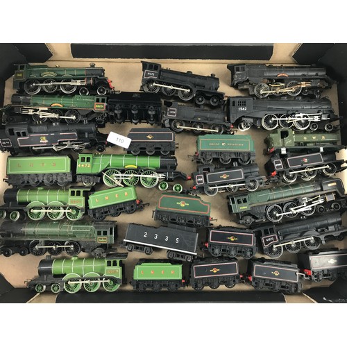 110 - TRIANG MODEL RAILWAY LOCOMOTIVES ALL IN NEED OF SPARES OR REPAIR INCLUDING 2 X LNER 8509, 2 X TRIANG... 