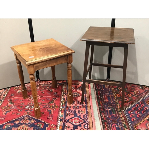 120 - OAK TABLE AND MAHOGANY TABLE