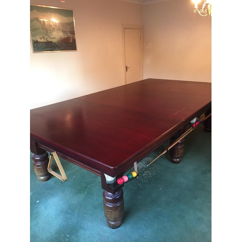 19 - THREE QUARTER SIZE SNOOKER/ BILLIARDS TABLE WITH 2 SECTION MAHOGANY DINING COVER, TURNED BALUSTER LE... 