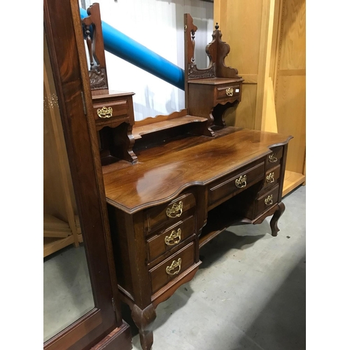 7 - LARGE EDWARDIAN MAHOGANY WARDROBE AND MATCHING DRESSING TABLE