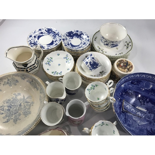 889 - QTY. MISC. CHINA AND PORCELAIN INC. DRAGON PATTERN TEAWARE, PART TEA SET RETAILED BY HARRODS, BLUE A... 