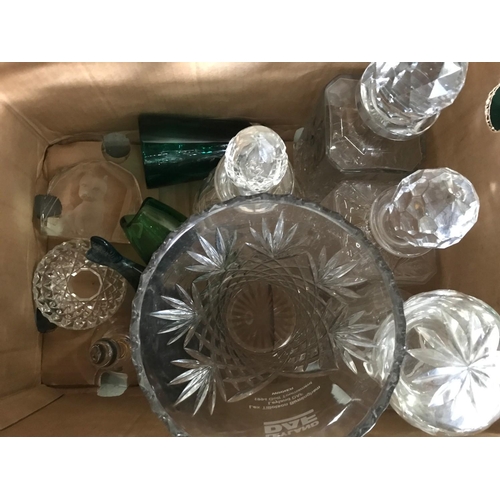 943 - 2 BOXES OF HEAVY PRESSED AND CUT GLASS, INCLUDING 4 DECANTERS, COLOURED GLASS, BOWLS ETC