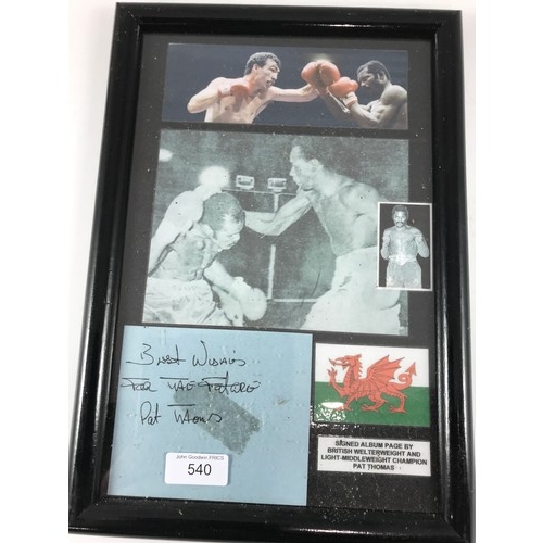 540 - SIGNED ALBUM PAGE BY BRITISH WELTERWEIGHT PAT THOMAS T/W PAGE CHAMPIONS TRAINED BY DANNY HOLLAND SIG... 