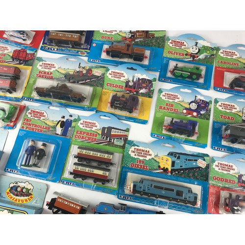 309 - ERTL THOMAS THE TANK ENGINE 14 BUBBLE PACKED BOXED MODELS MOST UNOPENED PLUS OTHER U/B MODELS