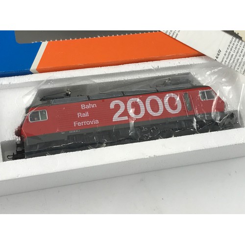 368 - ROCO BOXED SWISS ELECTRIC LOCOMOTIVE 43512 SBB RE 4/4/4 BAHN 2000  H0 SCALE LOCO