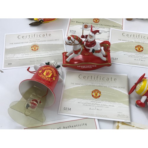 753 - MANCHESTER UNITED FOOTBALL CLUB 9 BOXED LIMITED EDITION CHRISTMAS DECORATIONS, DANBURY MINT