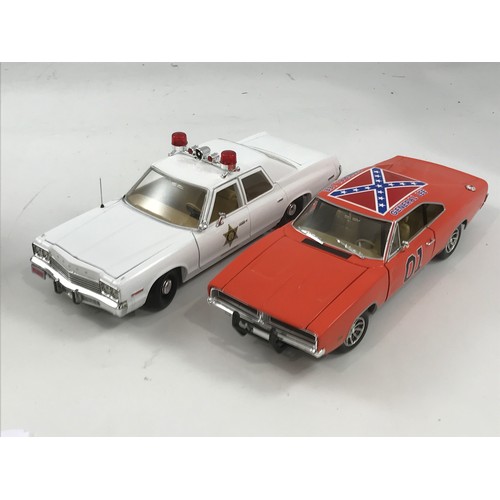 227 - JOY RIDE 1:18 SCALE DUKES OF HAZARD POLICE CAR AND GENERAL LEE CAR, DUKES OF HAZARD ANNUAL