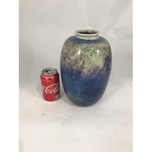 958 - RUSKIN HIGH FIRED VASE DATED 1913, OF OVOID SHAPE, BLUE, LAVENDER AND PURPLE COLOURING, APPROX. 25 c... 