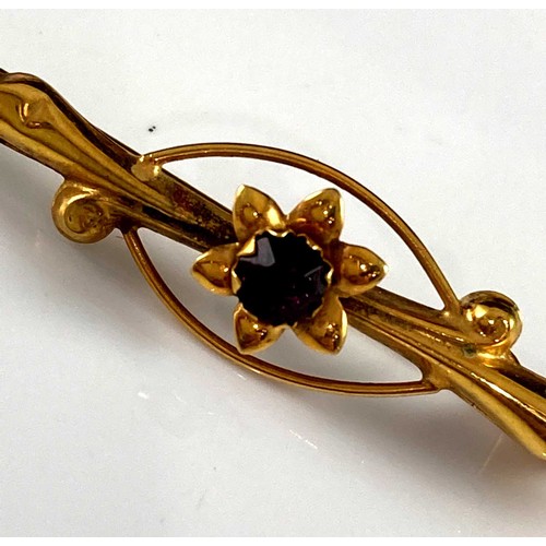 752 - 5 VARIOUS 9 CARAT GOLD AND OTHER BAR BROOCHES