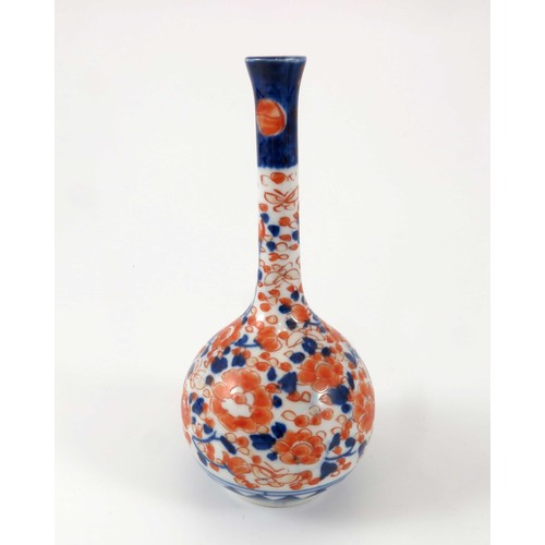 300 - ORIENTAL GLOBE AND SHAFT VASE, APPROX. 18.5 cm