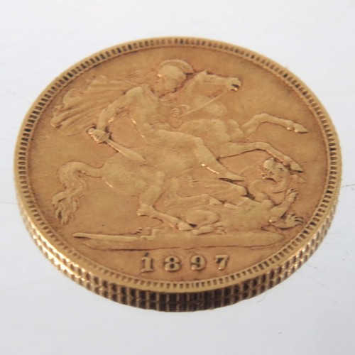 716 - 1897 QUEEN VICTORIA OLD HEAD HALF SOVEREIGN