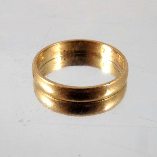 794 - 22ct GOLD BAND, APPROX. 3.7g