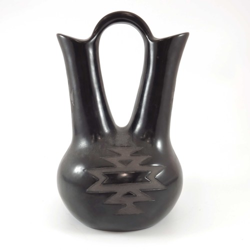 336 - LARGE NATIVE AMERICAN SANTA CLARA TYPE BLACK WARE POTTERY MARRIAGE VASE, DOUBLE SPOUT AND PAINTED WI... 