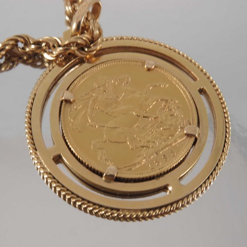 721 - YELLOW METAL NECKLACE (BELIEVED TO BE 9 CARAT GOLD) WITH MOUNT AND 1893 SOVEREIGN