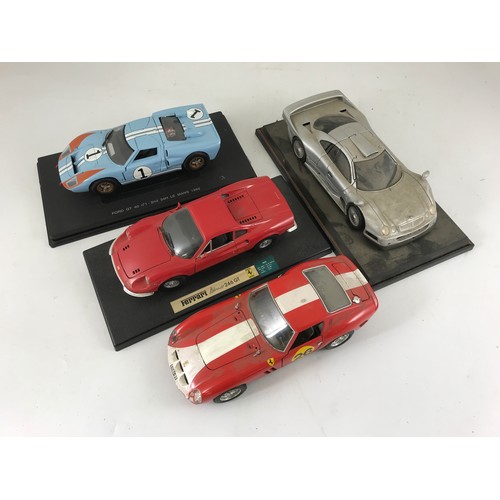 150 - UNBOXED FERRARI GTO 1962 1:18 SCALE, UNBOXED FORD GT40 NO1 - 2ND 24H LE MANS 1966 ON PLINTH, UNBOXED... 