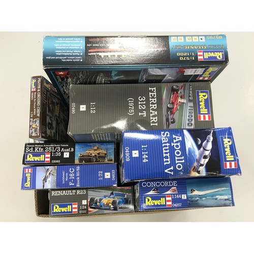 313 - REVELL PLASTIC KITS APPROX 17 INCLUDING LARGE SCALE MODELS, APOLLO, HUNTER, FERRARI, TITANIC, MANY U... 