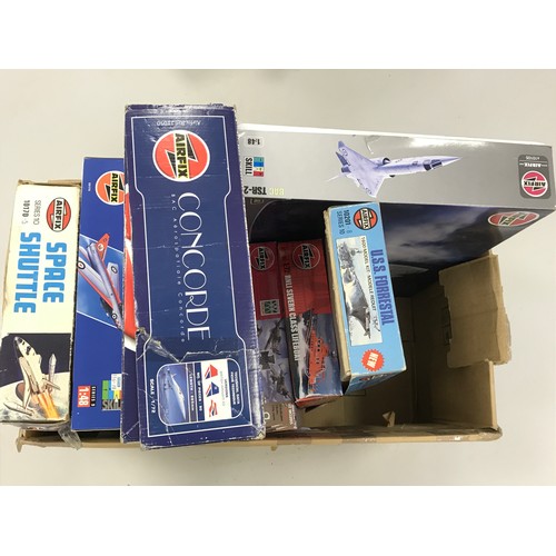 314 - AIRFIX PLASTIC KITS APPROX 26, INCLUDING LARGE SCALE TSR-2, CONCORDE, SPACE SHUTTLE, LIGHTNING F1, M... 