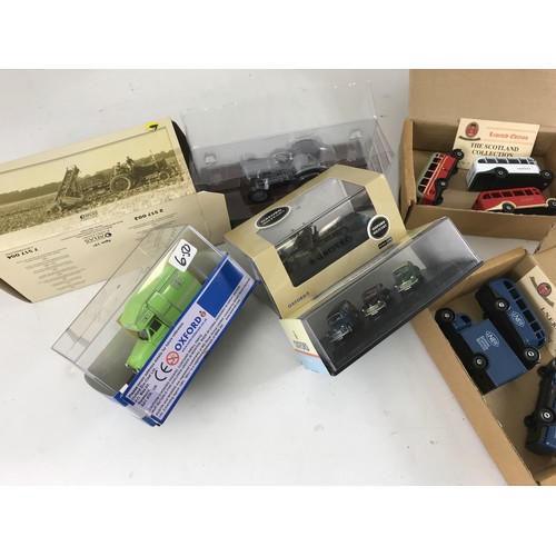 91 - OXFORD DIE CAST BOXED SELECTION OF CARS AND VEHCILES AND ALTAS FURGUSON TRACTOR