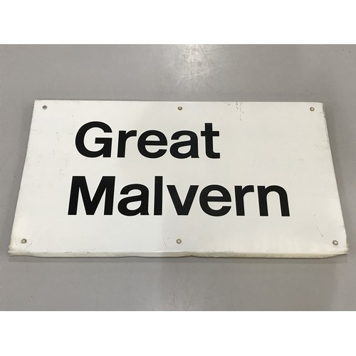 594 - RAILWAY STATION SIGN 