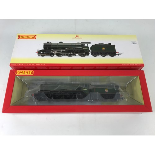 511 - HORNBY 00 GAUGE VGC BOXED R3318 BR (EARLY) CLASS B17/6 GILWELL PARK '61646', DCC READY.