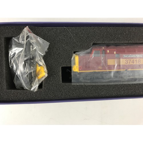 443 - VITRAINS MODELS 00 GAUGE BOXED V2036 CLASS 37418 EW&S - E.L.R.,