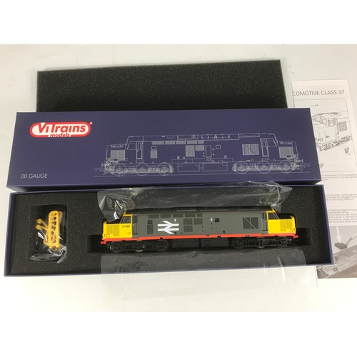 442 - VITRAINS MODELS 00 GAUGE BOXED V2090 CLASS 37669 GREY/RED STRIPE, VGC