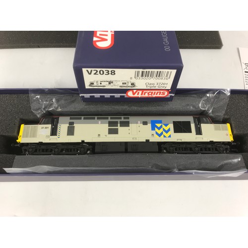 446 - VITRAINS MODELS, 00 GAUGE BOXED V2038 CLASS 37201 TRIPLE GREY, VGC.