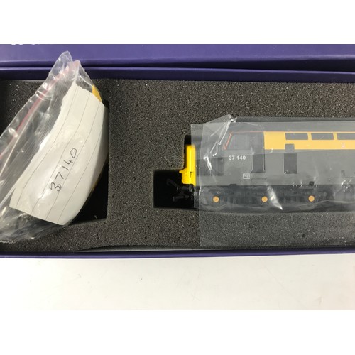 445 - VITRAINS MODELS, 00 GAUGE BOXED V2078 CLASS 37140 DUTCH LIVERY, VGC.