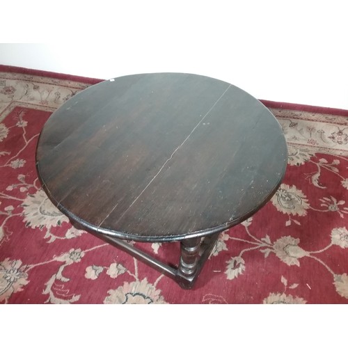 221 - ROUND OAK COFFEE TABLE 92cm dia and  45cm tall