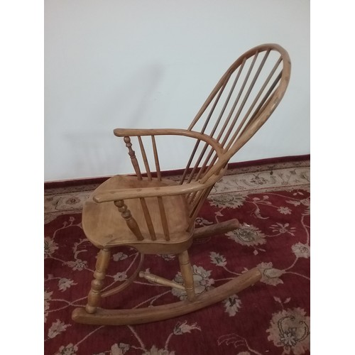 72 - GOOD QUALITY MODERN ROCKING CHAIR