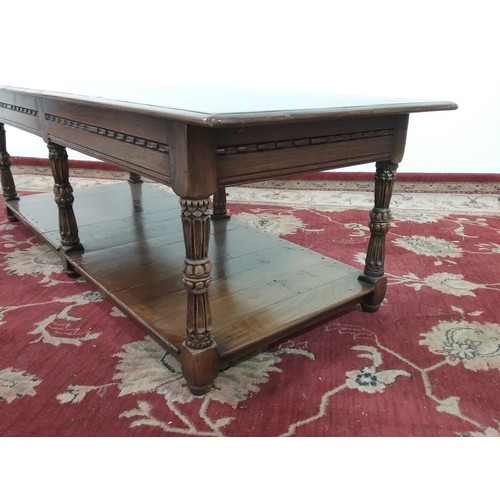 210 - GOOD QUALITY OLD WORCESTER FURNITURE LTD REPRODUCTION OAK COFFEE TABLE 137cm x 56cm & 46cm Tall