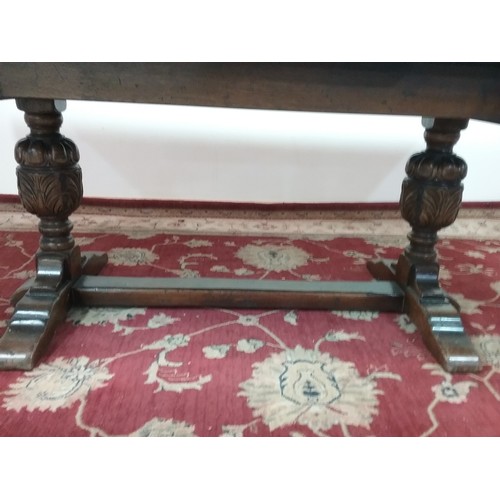 238 - GOOD QUALITY OLD WORCESTER FURNITURE LTD REPRODUCTION OAK DRAWER LEAF DINING TABLE MAX LENGTH 213CM ... 