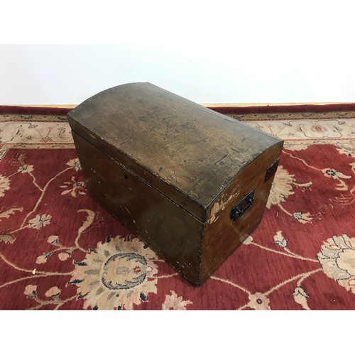 140 - SMALL DOME TOP TRUNK, APPROX. 57 cm W