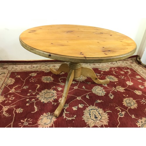 325 - ROUND TOP PINE KITCHEN TABLE 120cm dia and  79cm tall