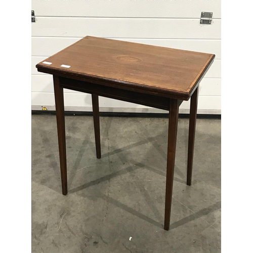 34 - ELEGANT EDWARDIAN MAHOGANY CARD TABLE WITH FOLD OVER TOP, BAIZE PLAYING SURFACE, SHELL INLAY AND SQU... 