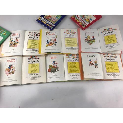 203 - ENID BLYTON, NODDY,  24 VOLS. SAMSON, LOW, MARSTON & CO LTD. IN GOOD CONDITION WITH D/W