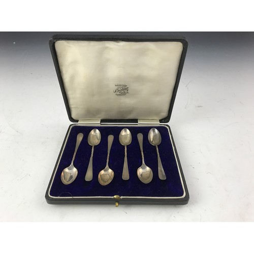 661 - CASED SET OF 6 SILVER TEA SPOONS 50g