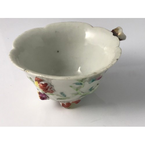 309 - CHINESE PORCELAIN LIBATION CUP WITH FLOWER ENCRUSTED DECORATION